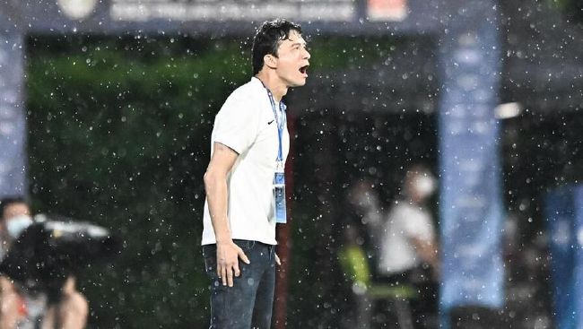 自从《潘神的迷宫》之后，吉尔莫;德尔;托罗就再也没有拍摄过真实历史结合奇幻元素的影片，这一次重拾现实的冷战题材，他似乎是做足了准备